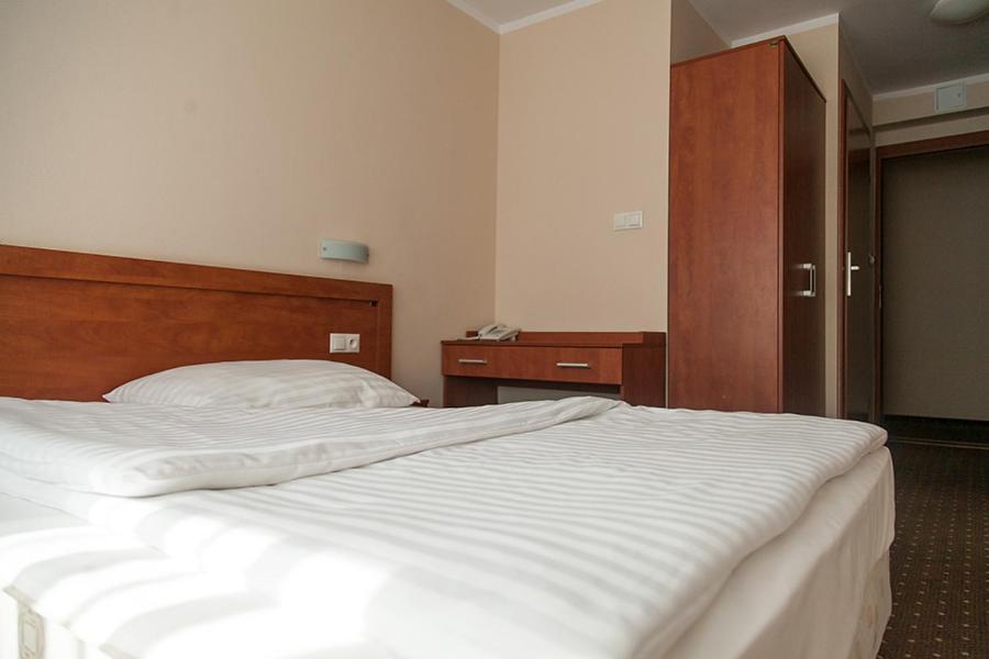 Papaver Hotel Ślesin Habitación foto